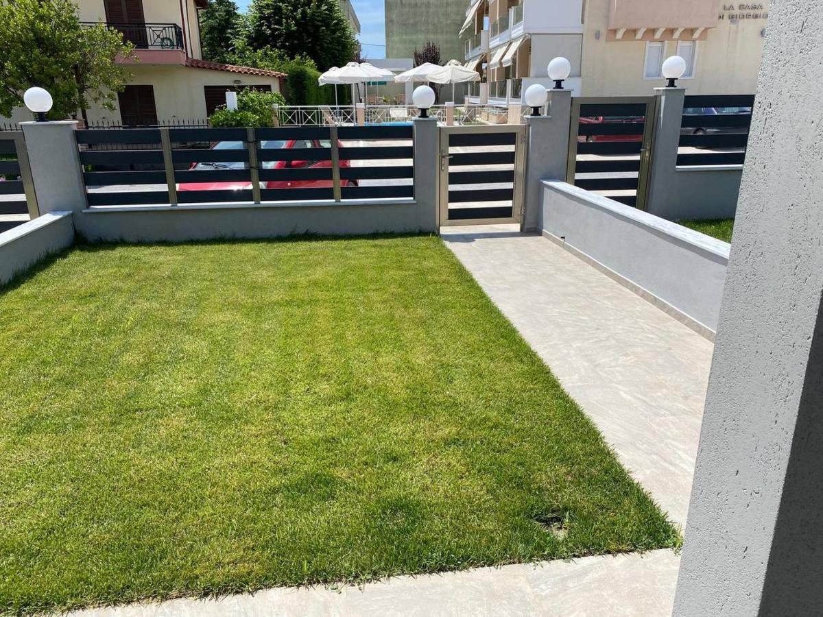 Lili Houses In Nikiti 350M From The Beach 外观 照片