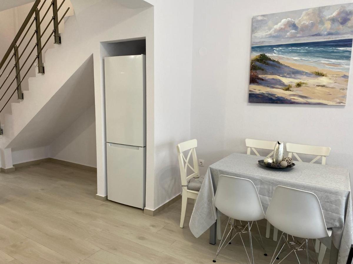 Lili Houses In Nikiti 350M From The Beach 外观 照片